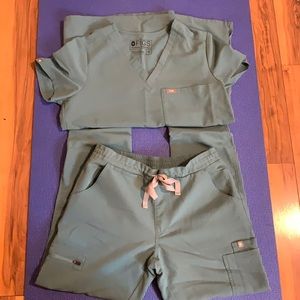 Figs Hydrogreen scrub set